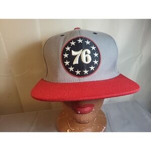 Philadelphia 76ers Mitchell & Ness Strap Back  Gray And Red‎